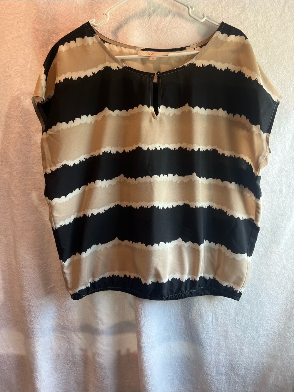 LOFT Black and Tan Wave-Stripe Short Sleeve Blouse